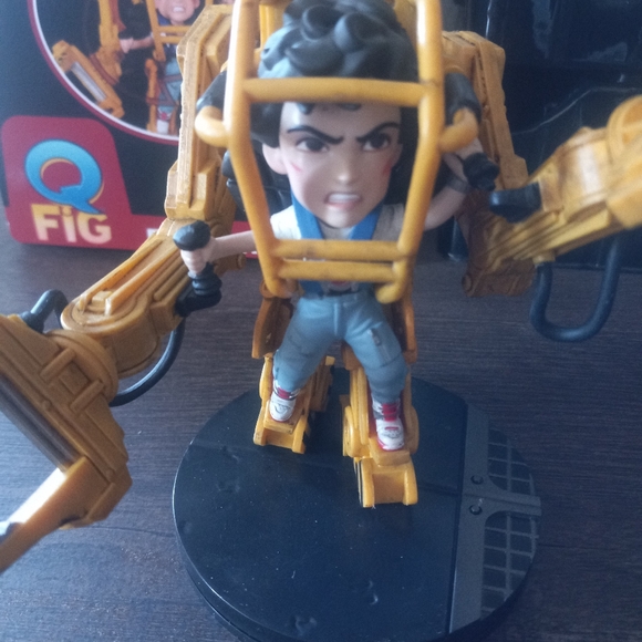 Aliens Ellen Ripley Q Fig Figure - Picture 5 of 11